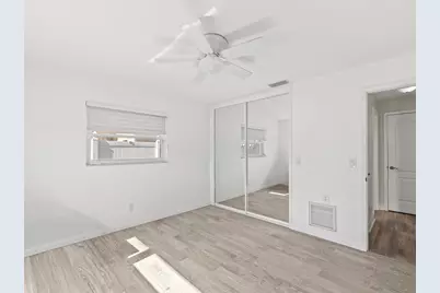 450 Palm Island NE, Clearwater Beach, FL 33767 - Photo 23