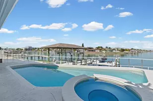 450 Palm Island NE, Clearwater Beach, FL 33767 - Photo 27