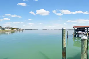 450 Palm Island NE, Clearwater Beach, FL 33767 - Photo 37