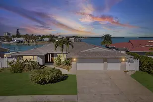 450 Palm Island NE, Clearwater Beach, FL 33767 - Photo 53