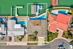 450 Palm Island NE, Clearwater Beach, FL 33767 - Photo 3