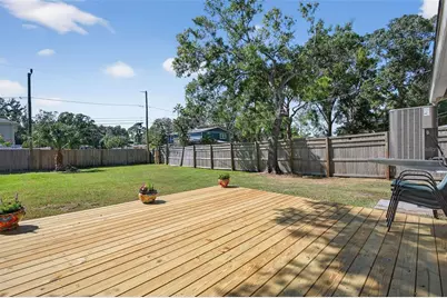 8110 Macoma Drive NE, Saint Petersburg, FL 33702 - Photo 37
