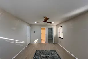 5970 80th St N, Saint Petersburg, FL 33709 - Photo 21