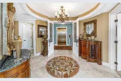 12200 1st Street W #202, Treasure Island, FL 33706 - Photo 5