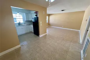 11315 3rd St E, Treasure Island, FL 33706 - Photo 23