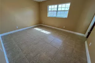 11315 3rd St E, Treasure Island, FL 33706 - Photo 17