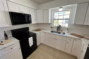 11315 3rd St E, Treasure Island, FL 33706 - Photo 7