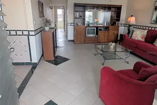 8055 112th St, Seminole, FL 33772 - Photo 5