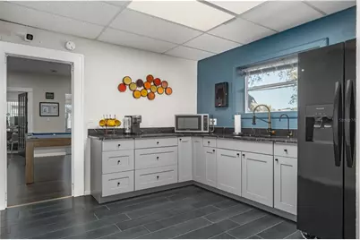 3848 Central Avenue, Saint Petersburg, FL 33711 - Photo 11