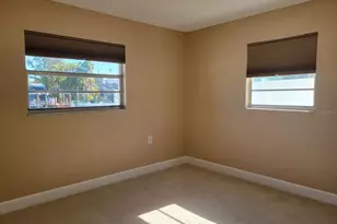 1985 Cove Dr, Largo, FL 33774 - Photo 23
