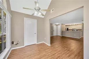 9481 Highland Oak Dr, Tampa, FL 33647 - Photo 5