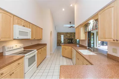 963 N Doral Lane, Venice, FL 34293 - Photo 17