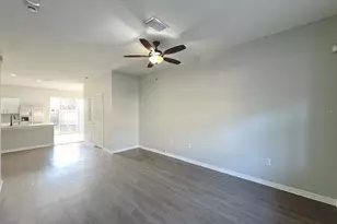 12706 Country Brook Ln, Tampa, FL 33625 - Photo 3