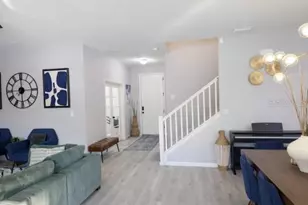 9110 Freedom Hill Dr, Seffner, FL 33584 - Photo 11