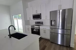 8766 94th Ave, Seminole, FL 33777 - Photo 11