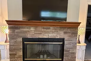 1984 Golden Palm Cir, Tavares, FL 32778 - Photo 9