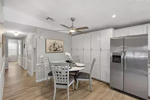 537 La Playa Cir, North Port, FL 34287 - Photo 7