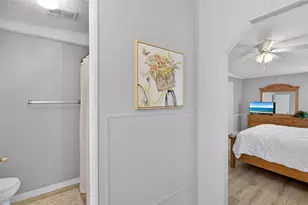 537 La Playa Cir, North Port, FL 34287 - Photo 19