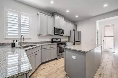 5607 Hometown Lane, Lithia, FL 33547 - Photo 15