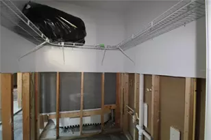 8317 Boxwood Dr, Tampa, FL 33615 - Photo 15