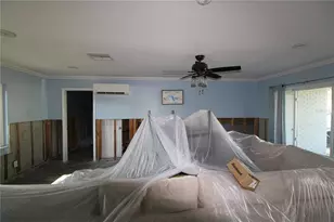 8317 Boxwood Dr, Tampa, FL 33615 - Photo 3