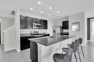 7543 Tuscan Bay Cir, Wesley Chapel, FL 33545 - Photo 11