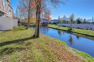 4739 White Sanderling Ct, Tampa, FL 33619 - Photo 21