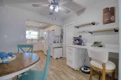 2050 Magnolia Drive, Clearwater, FL 33764 - Photo 15