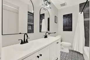 6060 39th Ave N, Saint Petersburg, FL 33709 - Photo 17