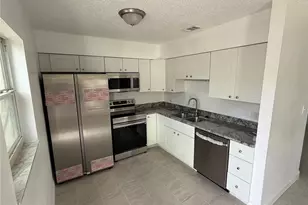 521 88th Ave N, Saint Petersburg, FL 33702 - Photo 7