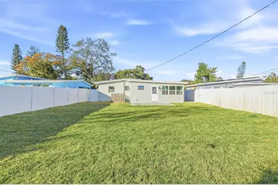 620 53rd Avenue S, Saint Petersburg, FL 33705 - Photo 19