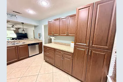 1046 W Samms Avenue, Port Orange, FL 32129 - Photo 13