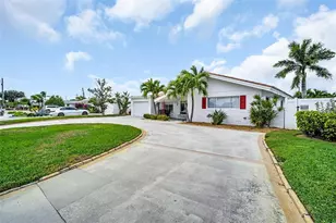 2220 E Vina Del Mar Blvd, Saint Pete Beach, FL 33706 - Photo 3