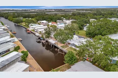 106 N Saint George Circle, Apollo Beach, FL 33572 - Photo 3