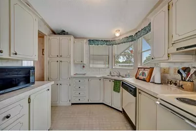 106 N Saint George Circle, Apollo Beach, FL 33572 - Photo 7