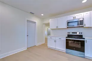 1621 25th Ave S, Saint Petersburg, FL 33712 - Photo 9