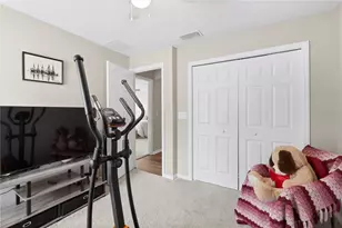 719 Vineyard Reserve Ct, Seffner, FL 33584 - Photo 33