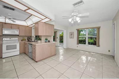 1700 Macdonnell Drive, Palm Harbor, FL 34684 - Photo 23