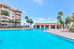 634 Edgewater Dr, Dunedin, FL 34698 - Photo 17