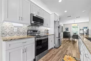 6126 Native Woods Dr, Tampa, FL 33625 - Photo 7