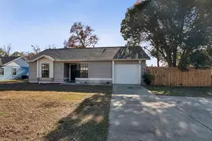 3051 Cloudcroft Ave, Spring Hill, FL 34609 - Photo 3