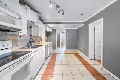 37406 Vista Drive, Dade City, FL 33523 - Photo 9