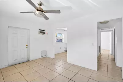 527 Julie Lane, Brandon, FL 33511 - Photo 17