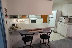 38247 3rd Ave, Zephyrhills, FL 33542 - Photo 9