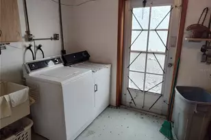 38247 3rd Ave, Zephyrhills, FL 33542 - Photo 15