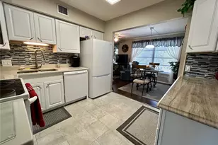 2260 Costa Rican Dr, Clearwater, FL 33763 - Photo 7