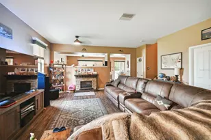 6208 Cherry Blossom Trail, Gibsonton, FL 33534 - Photo 3