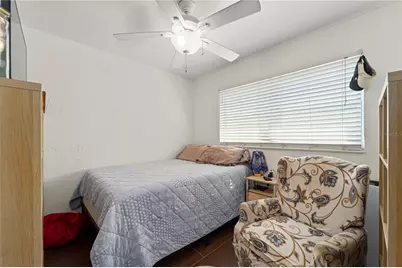 11155 2nd Street E, Treasure Island, FL 33706 - Photo 11