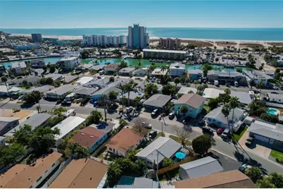 11155 2nd Street E, Treasure Island, FL 33706 - Photo 5