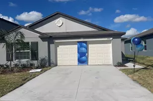 5517 Blue Azure Dr, Wimauma, FL 33598 - Photo 1